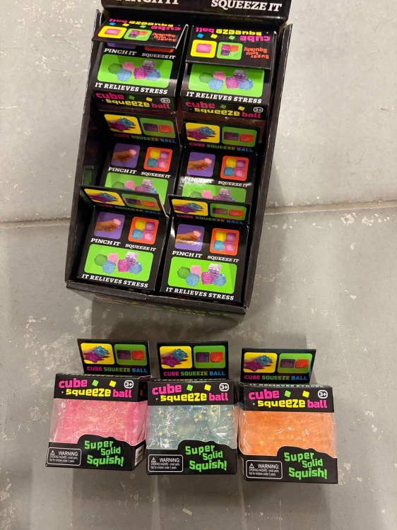 cube kolce gniotek (4).jpg