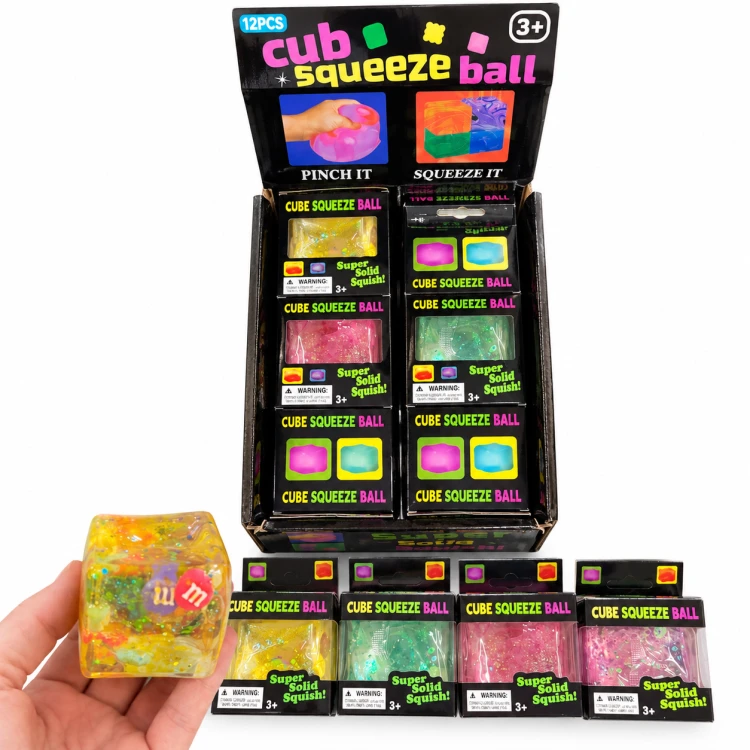 CUBE Z MM W ŚRODKU.png