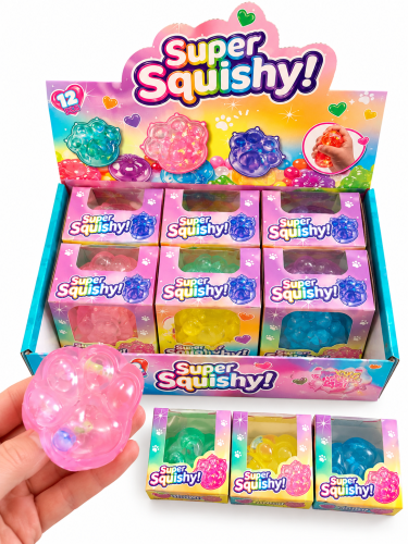 Kolorowa ekspozycja zabawek Super Squishy.png