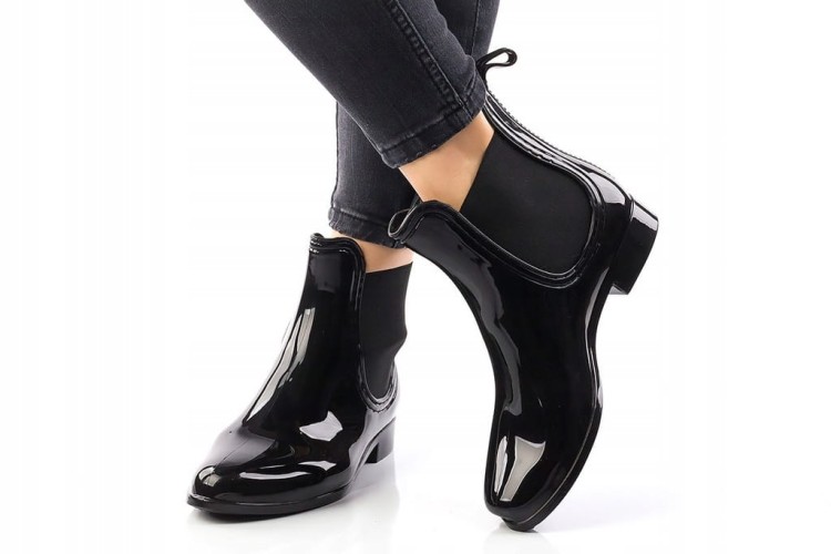 Kalosze damskie krótkie czarne połysk z gumką sztyblety meliski gumowce r39