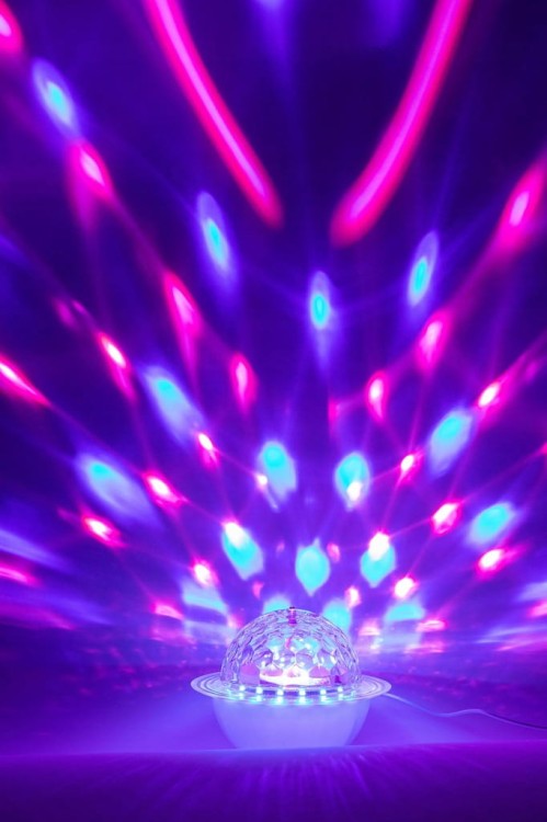 Lampka Nocna Projektor Obrotowy Multikolor Głośnik