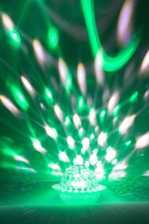 Lampka Nocna Projektor Obrotowy Multikolor Głośnik