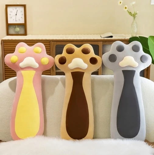 Maskotka poduszka łapka B-28189