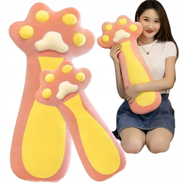 Maskotka poduszka łapka B-2819