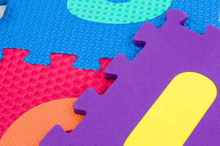 Mata edukacyjna dla dziecka literki puzzle 10szt. HH-147-1